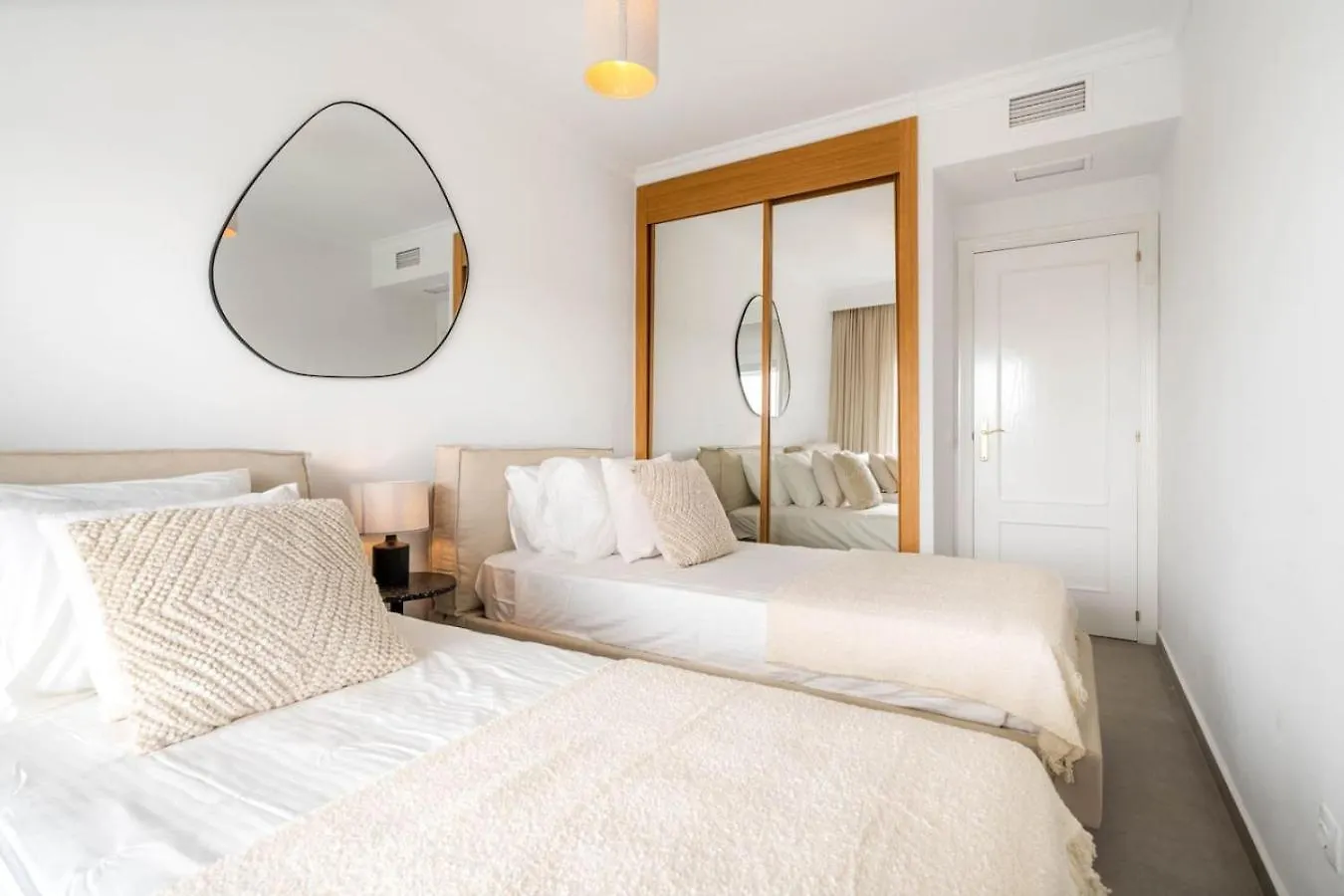 Casa Seaview Lunymar 2 Daire Estepona İspanya