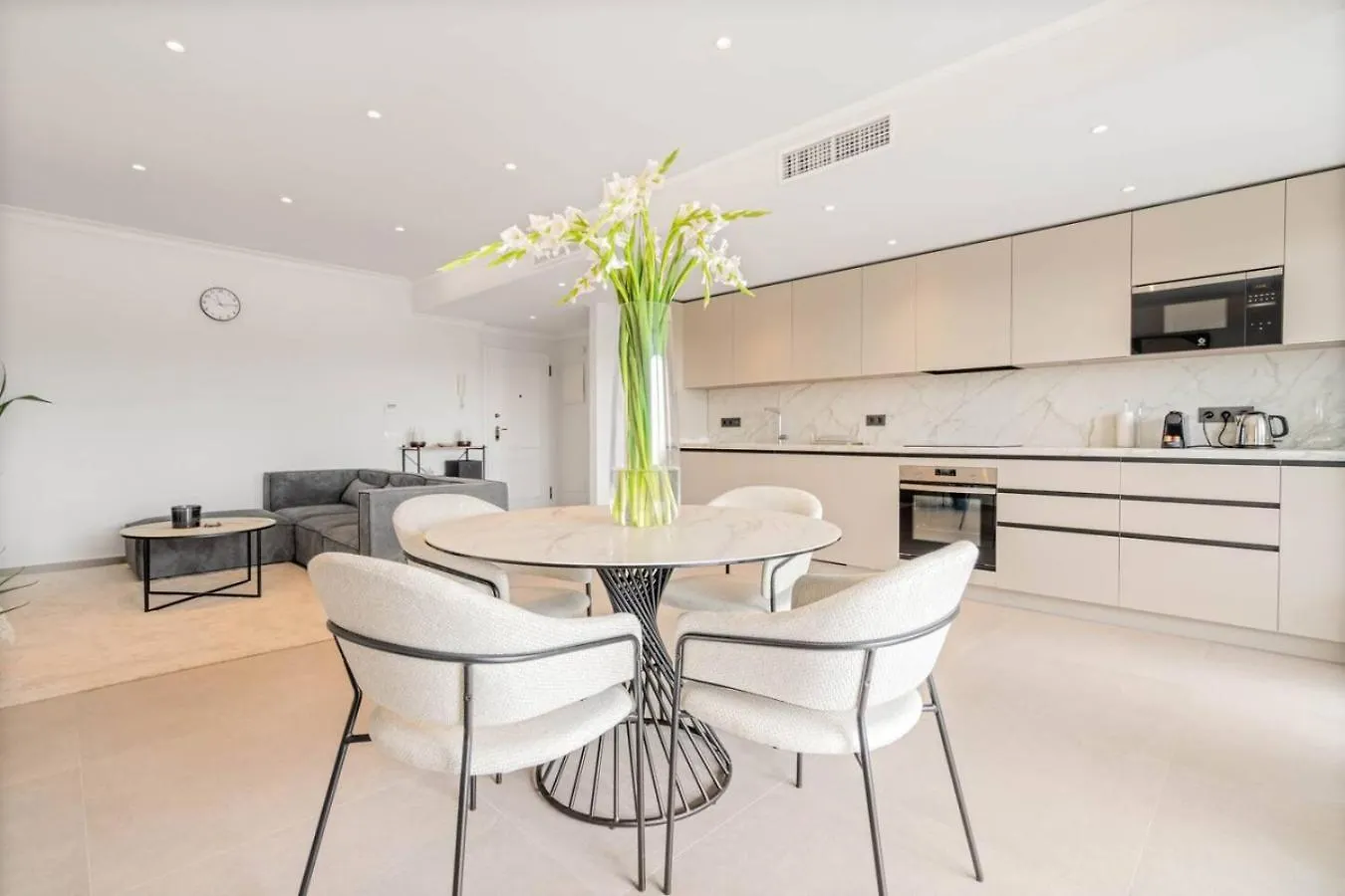 Casa Seaview Lunymar 2 Daire Estepona 0*,  İspanya