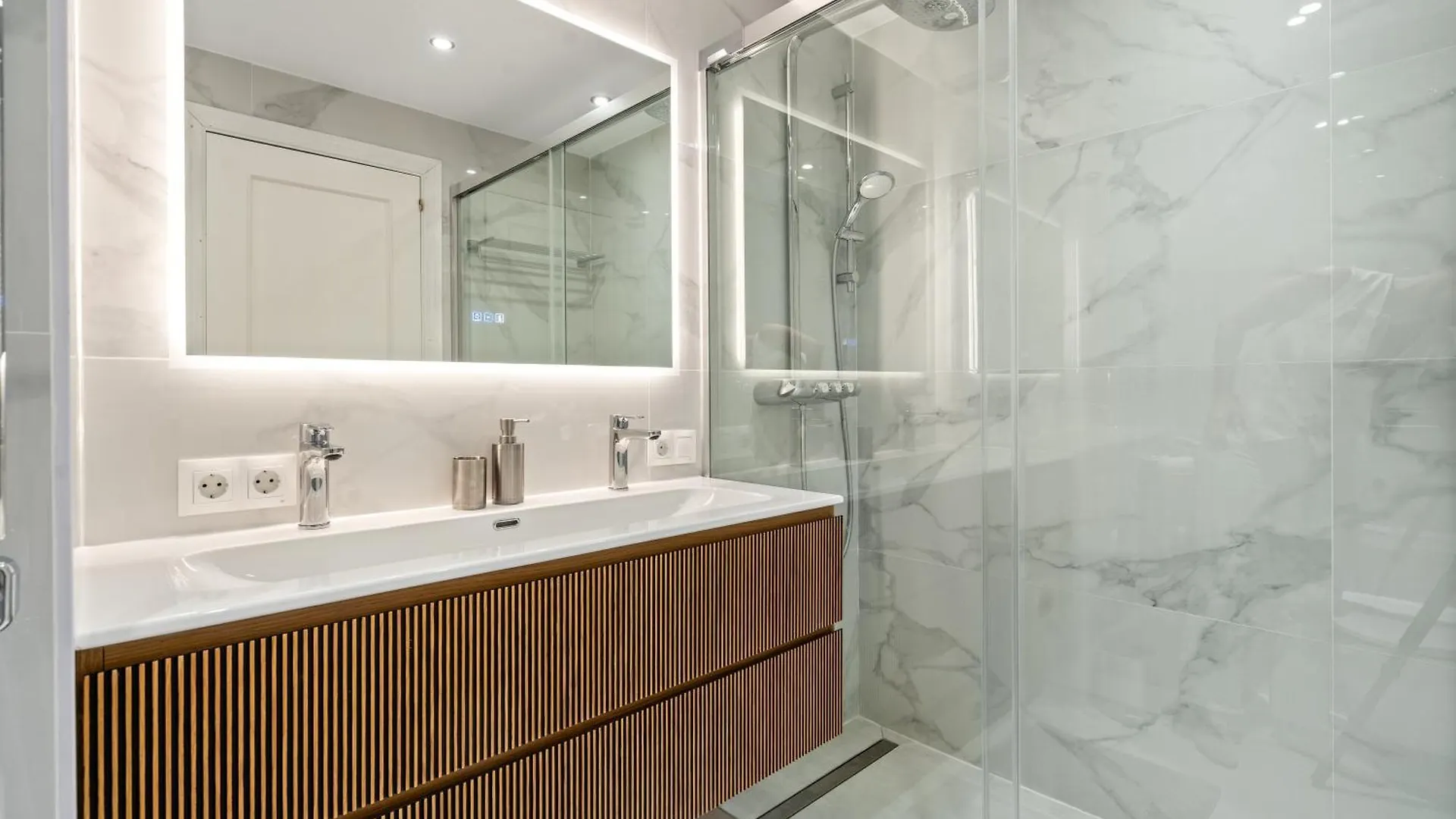 Casa Seaview Lunymar 2 Daire Estepona İspanya